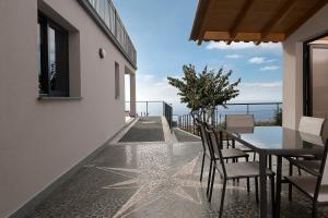 Nespecifikovaný výhled na moře nebo výhled na moře při pohledu z prázdninového domu