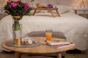 Posteľ alebo postele v izbe v ubytovaní Apartments & Rooms Perla
