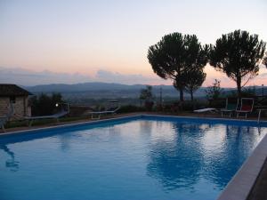 Bazén v ubytování Hotel Relais Palazzo di Luglio nebo v jeho okolí + 34 fotografií