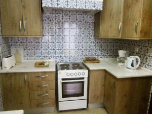 Küche/Küchenzeile in der Unterkunft Holiday Home Doroteia by Interhome