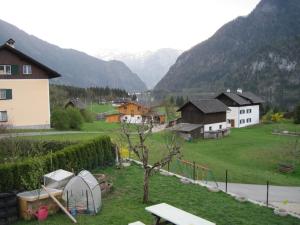 Photo de la galerie de l'établissement Ferienhaus-Cerny, à Bad Goisern