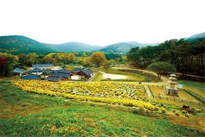 Gallery image of Dobong Seodang in Gyeongju