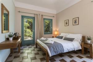 Gambar di galeri bagi Electra Beachfront Villa di Kranídion