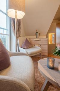 Ein Sitzbereich in der Unterkunft Hotel Altes Zollhaus