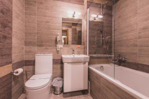 Bilik mandi di Davir Spa Resort