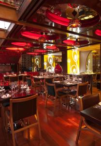 En restaurang eller annat matställe på Hotel Ankara