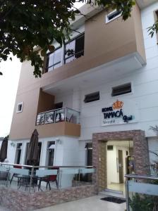 a view of the front of the hotel at Hotel Perla Real in Santa Marta