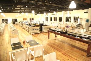Restoran või mõni muu söögikoht majutusasutuses Hotel Henry Morgan All Inclusive