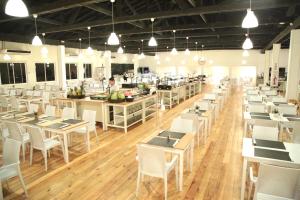 Restoran või mõni muu söögikoht majutusasutuses Hotel Henry Morgan All Inclusive