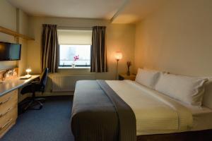 Postel nebo postele na pokoji v ubytování DCU Rooms Glasnevin - Campus Accommodation