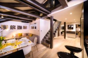 Χώρος καθιστικού στο President APT by Prague Castle, VIEWS