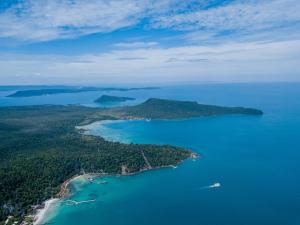 an aerial view of a group of islands in the water at Sara Resort in Koh Rong Sanloem