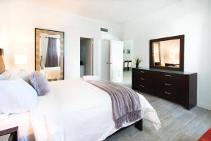 Ένα ή περισσότερα κρεβάτια σε δωμάτιο στο SIAN ocean apartments +10 φωτογραφίες