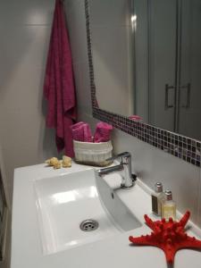 Phòng tắm tại Almi Cabezo appartamento con terrazza El Médano