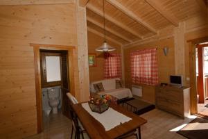 Photo de la galerie de l'établissement Camping - Bungalows Janramon, à Canillo