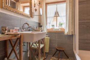 Kuchyň nebo kuchyňský kout v ubytování Ötztal Chalet + 37 fotografií