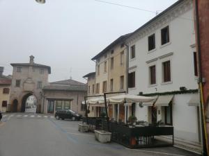 The building in which a panziókat is located