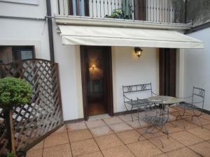 A balcony or terrace at Valentino b&b