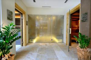 O baie la Hotel Edelweiss