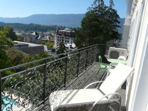 En balkong eller terrasse på Aix Appartements