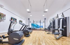 Posilňovňa alebo fitness centrum v ubytovaní Hotel LIVVO Koala Garden