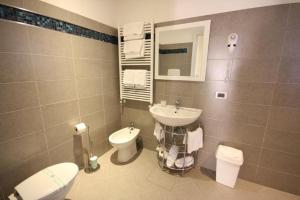 A bathroom at Hotel La Pergola di Venezia