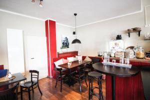 Nápoje v ubytování das kleine Hotel in München + 37 fotografií