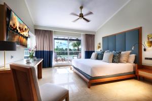 Postel nebo postele na pokoji v ubytování Grand Palladium Punta Cana Resort & Spa - All Inclusive
