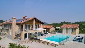 Gallery image of Casa Visette in Monforte dʼAlba