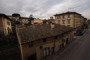 フィレンツェにあるDiladdArno Holiday Homeの屋根の上面