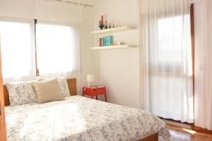 Giường trong phòng chung tại Sunny Porto by Flat in Porto