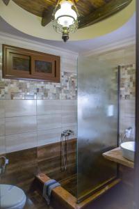 Kylpyhuone majoituspaikassa Morfeas Guesthouse
