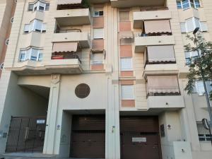 Fotografia z galérie ubytovania Apartamento Teatinos con piscina espectacular, aire acondicionado en salón-comedor y ventiladores en habitaciones v destinácii Málaga