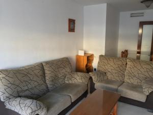 Fotografia z galérie ubytovania Apartamento Teatinos con piscina espectacular, aire acondicionado en salón-comedor y ventiladores en habitaciones v destinácii Málaga