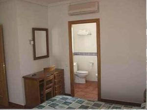 Galería fotográfica de Hostal Jalisco en Ajofrín 14 fotos más