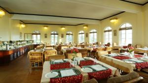 Restaurace v ubytování Kodai Resort Hotel, Kodaikanal
