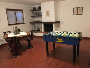 Ein Billardtisch in der Unterkunft Villa Sasso Cavallo