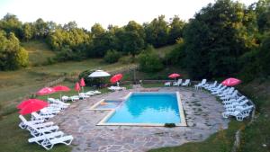 Bazén v ubytování Hotel Enchevi nebo v jeho okolí