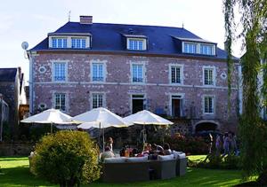 Photo de la galerie de l'établissement Logis - Auberge de l'Abbaye, à Thiron-Gardais