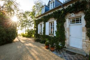 Gallery image of Domaine de l'Ermitage in Berry-Bouy