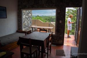 En balkon eller terrasse på Cabañas Alma de Pueblo, Mayu Sumaj