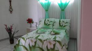 Postel nebo postele na pokoji v ubytování Barracuda apartments + 31 fotografií