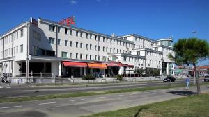 Zgradba, v kateri se nahaja hotel