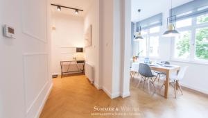 Fotografia z galérie ubytovania Family Luxury Wonder Heaven Apartment, 50m to M Cassino, first with 3 badrooms&studio, second with 2 badrooms&studio, parking w cenie v destinácii Sopot