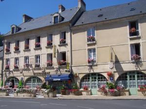 Gallery image of Hostellerie Saint Martin- Logis Hôtel et Restaurant in Creully