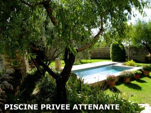 Galeriebild der Unterkunft CHENE-VERT in Gordes