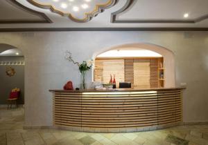 Hotel Ostaria Posta tesisinde lobi veya resepsiyon alanı