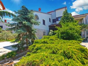 Zdjęcie z galerii obiektu Apartments Adrijana 736 w mieście Štinjan