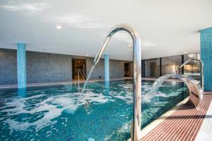 Bazén v ubytovaní Kn Hotel Matas Blancas - Solo Adultos alebo v jeho blízkosti