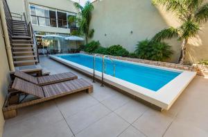 Swimming pool sa o malapit sa Gran Hotel Flores